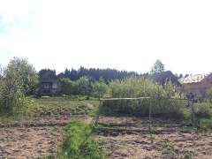 Фото: Земельный участок СНТ,есть дачный домик и саженцы