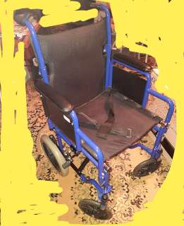 Фото: 2 инвалидных коляски (прогулочная и комнат)
