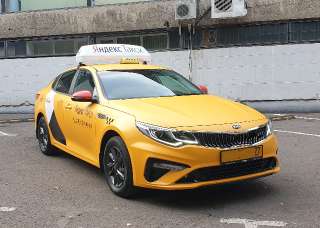 Фото: Водители такси, аренда брендированного автомобиля