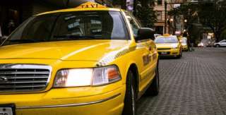 Фото: Водитель такси