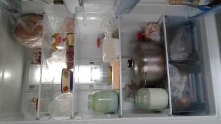 Фото: Холодильник белый 60х200