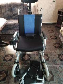 Объявление с Фото - Кресло-коляска инвалидная с электропроводом FS122L