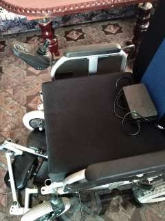 Фото: Кресло-коляска инвалидная с электропроводом FS122L