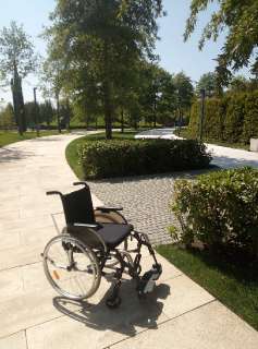 Фото: Парк Галицкого. Прокат инвалидных колясок