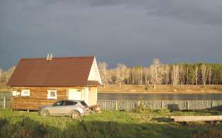 Фото: Дом - деревня Хомутово, первая линия, река Кан!