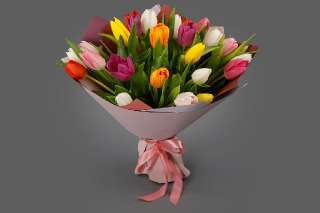 Фото: Цветы оптом тюльпаны