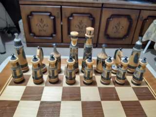 Фото: Шахматы ручной работы для любителей экзотики