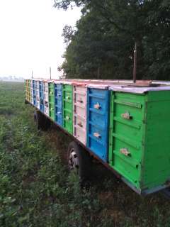Фото: Прицеп для перевозки пчел