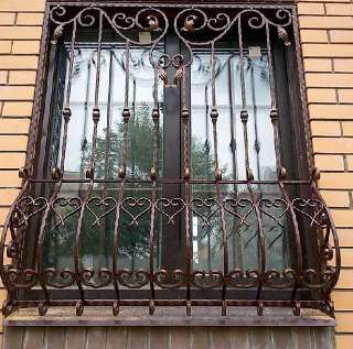 Фото: Калитки кованые, решетки на окна кованые, двери с
