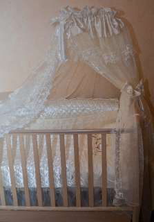 Фото: Детская кровать-качалка Erbesi