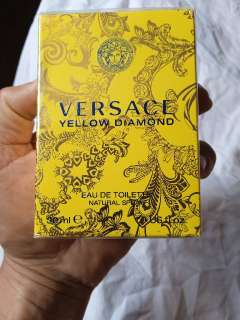 Фото: Туалетная вода Versace yellow diamond 30ml
