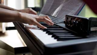Фото: Уроки игры на фортепиано