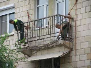 Фото: Ремонт балконных плит. Укрепление балконов