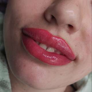 Фото: Перманентный макияж (татуаж) бровей , губ, век