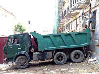 Фото: Вывоз строительного мусора газель, камаз, газон