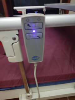 Фото: Кровать с электроприводом для лежачих больных
