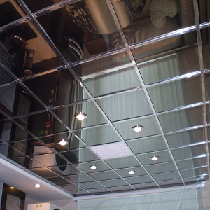 Фото: Потолки подвесные алюминиевые кассета открытая