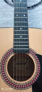 Фото: Гитара акустическая Hohner HW 220 SB в чехле.