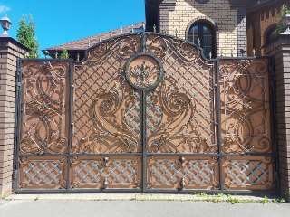 Фото: Ворота, заборы, ограждения