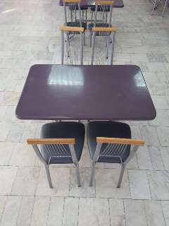 Фото: столы и стулья