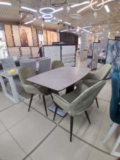 Фото: Столы и стулья в наличии и под заказ