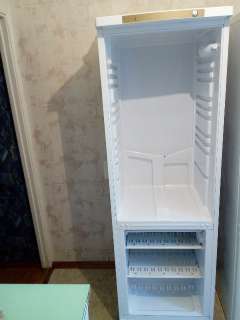Фото: Холодильник "Indesit"