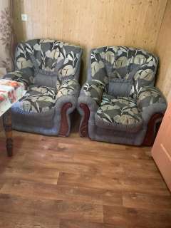 Фото: Мебель мягкая диван и два кресла