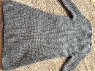 Фото: Удлиненный свитер женский cos
