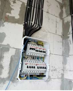 Фото: Монтаж электрики в квартирах и частных домах