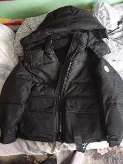 Фото: Женская зимняя куртка. Состояние новое. Размер XL