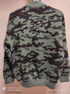 Фото: Камуфляжный шерстяной мужской свитер новый 52-54