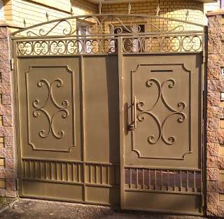 Фото: Ворота, двери и другие металлоизделия