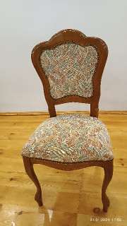 Фото: Стол и стулья