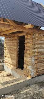 Фото: Срубы строим бани и дома из срубов.