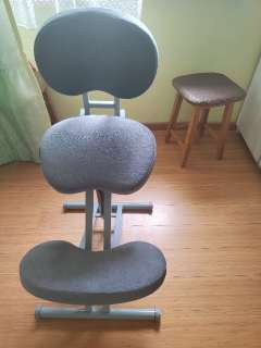 Объявление с Фото - Коленный стул со спинкой ортопедический