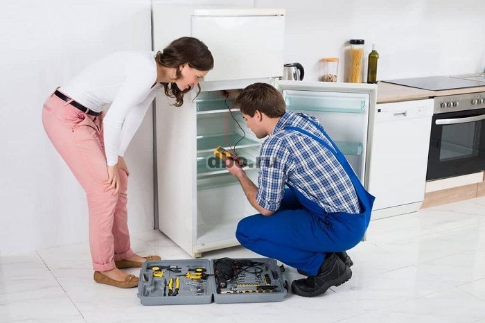 Фото: Мастер по ремонту холодильников с выездом на дом