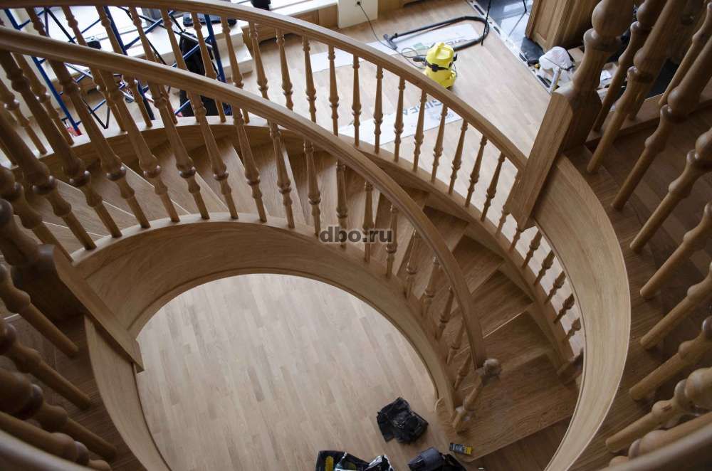 Фото: Изготовление деревянных лестниц