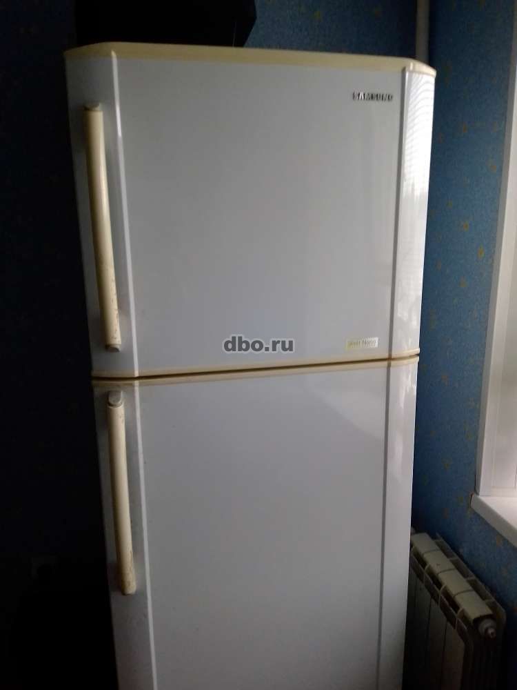 Фото: Холодильник морозильная камера наверху морозит хорошо